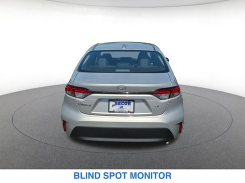 Used 2025 Toyota Corolla LE w/ LE Premium Package FWD image 8