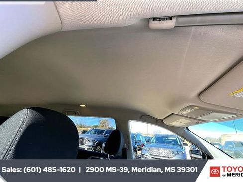 Used 2020 Nissan Pathfinder SV w/ Cargo Package image 15