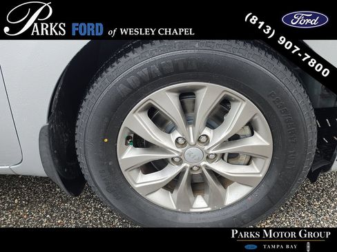 Used 2021 Kia Sedona LX FWD image 30