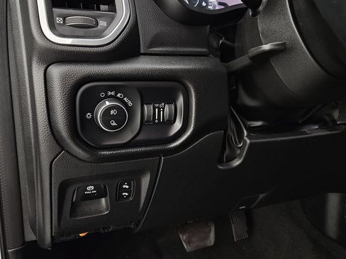 Used 2023 RAM 1500 Laramie AWD/4WD image 23