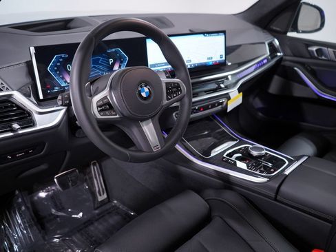 Used 2026 BMW X5 sDrive40i w/ M Sport Package RWD image 6
