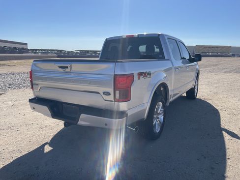 Used 2019 Ford F150 Platinum w/ Equipment Group 701A Luxury AWD/4WD image 5