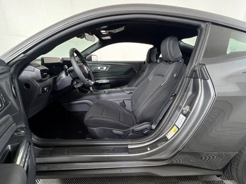 New 2025 Ford Mustang Coupe image 7