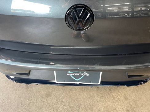 Used 2017 Volkswagen GTI 4-Door FWD image 27