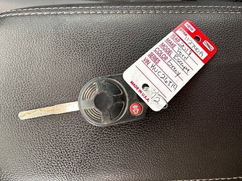 Used 2019 Ford Escape S image 32