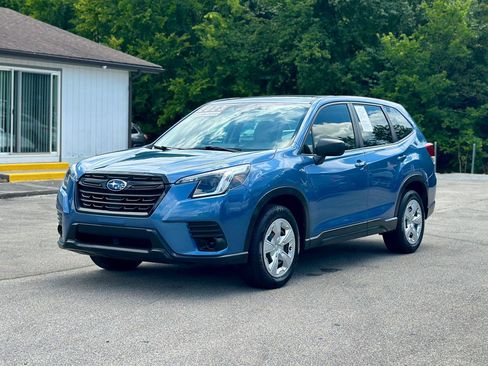 Used 2023 Subaru Forester AWD/4WD image 8