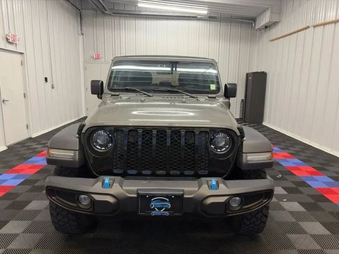 Used 2023 Jeep Wrangler Unlimited w/ Cold Weather Group AWD/4WD image 9