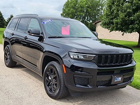 Used 2024 Jeep Grand Cherokee L Laredo image 6