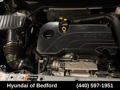 Used 2023 Chevrolet Equinox LS AWD/4WD image 23