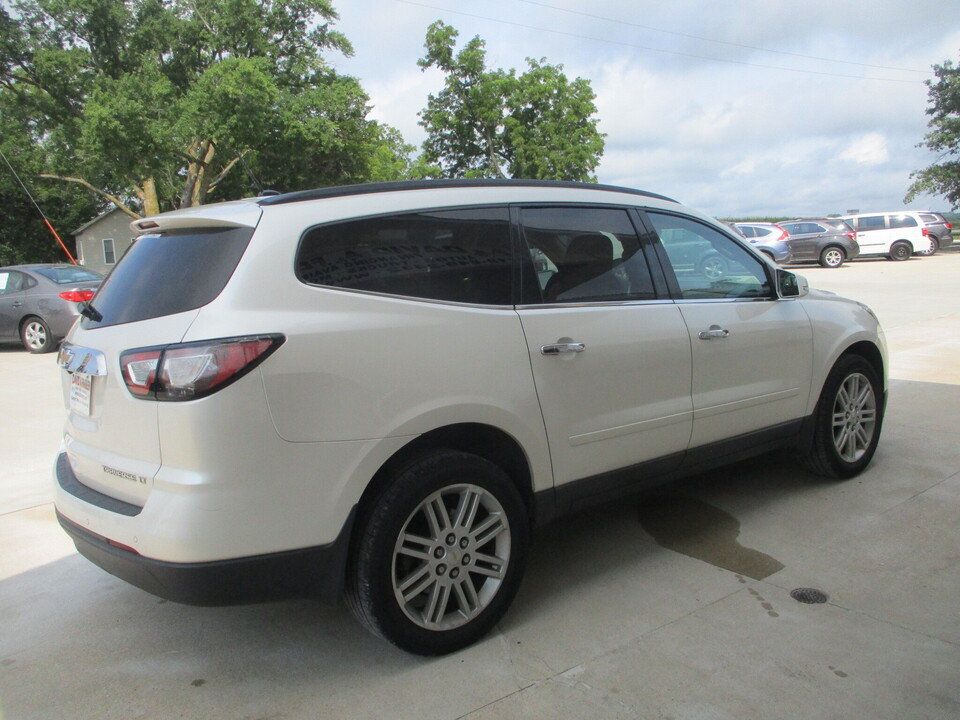 Used 2015 Chevrolet Traverse LT w/ Style and Technology Package FWD image 15