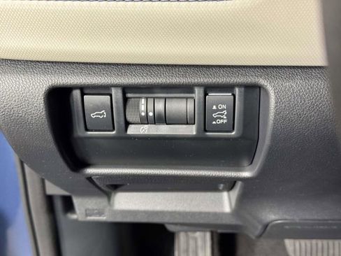 Certified 2025 Subaru Forester Limited image 19