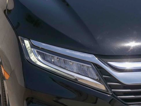Used 2019 Honda Odyssey Elite image 4