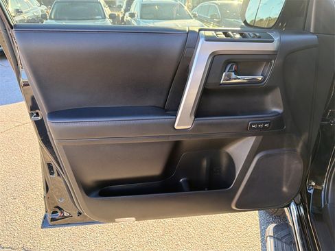 Used 2024 Toyota 4Runner Limited image 10