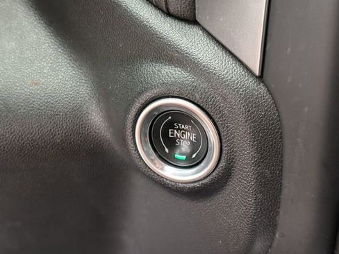 Used 2022 Chevrolet Silverado 2500 LTZ w/ LTZ Convenience Package image 31