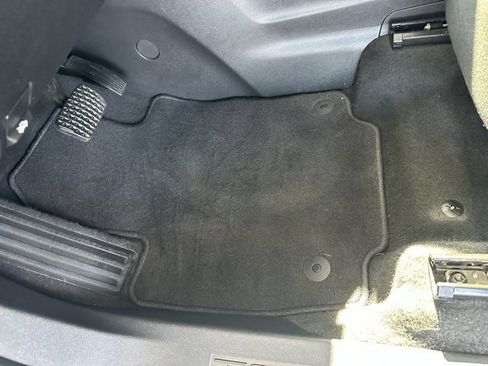 Used 2019 Chevrolet Equinox LT image 31