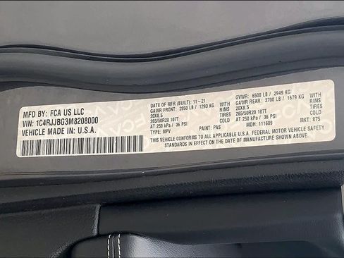 Used 2021 Jeep Grand Cherokee L Limited w/ Trailer Tow Group (B) RWD image 32