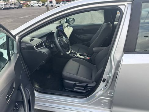 Used 2024 Toyota Corolla LE FWD image 12
