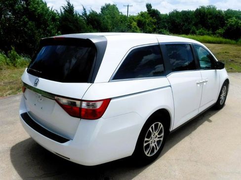 Used 2013 Honda Odyssey EX image 6