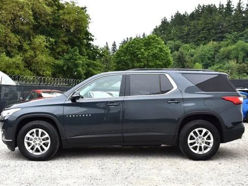 Used 2019 Chevrolet Traverse LT w/ LPO, Floor Liner Package AWD/4WD image 9
