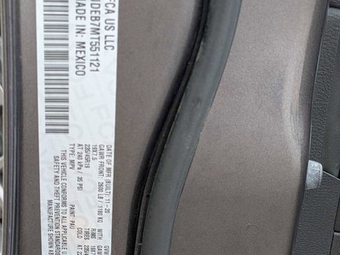 Used 2021 Jeep Compass Latitude image 29