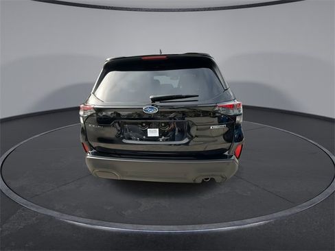Used 2025 Subaru Forester Touring image 7