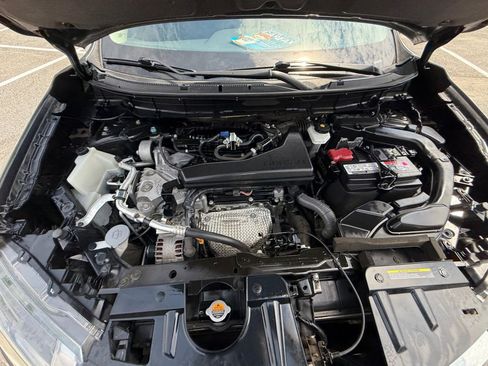 Used 2020 Nissan Rogue S FWD image 20