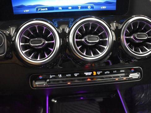 New 2026 Mercedes-Benz GLA 250 4MATIC image 32