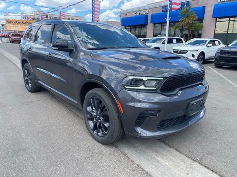 Used 2023 Dodge Durango GT AWD/4WD image 3