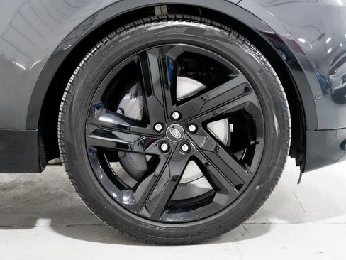 Used 2023 Land Rover Discovery HSE R-Dynamic AWD/4WD image 43