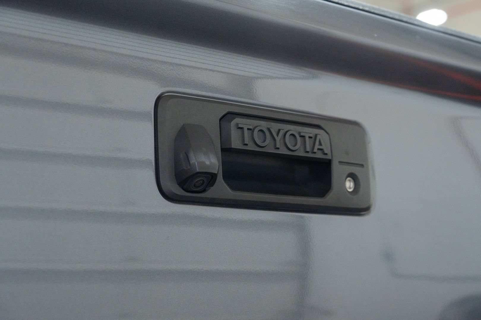Used 2019 Toyota Tundra SR5 AWD/4WD image 9
