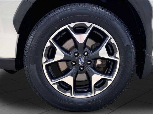 Used 2019 Subaru Crosstrek 2.0i Premium w/ Eyesight System AWD/4WD image 11