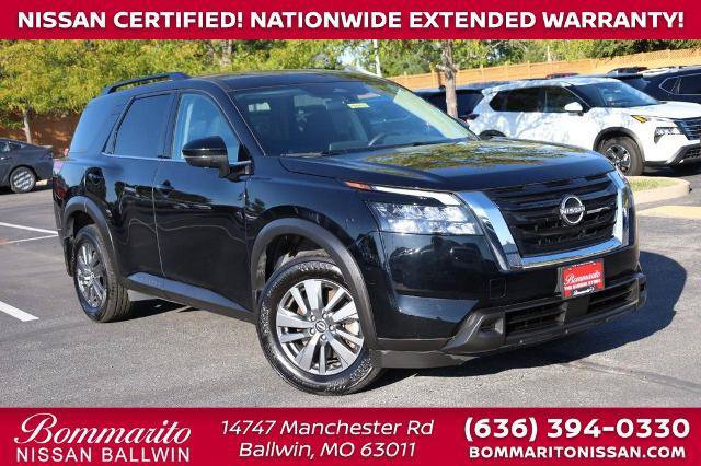 Certified 2025 Nissan Pathfinder SV FWD image 1