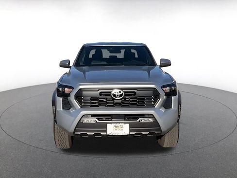 Used 2025 Toyota Tacoma TRD Off-Road image 4