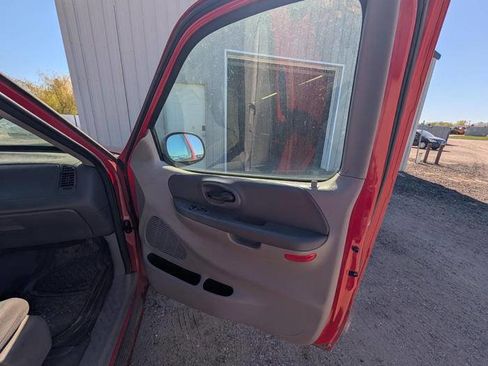 Used 2003 Ford F150 XL RWD image 28