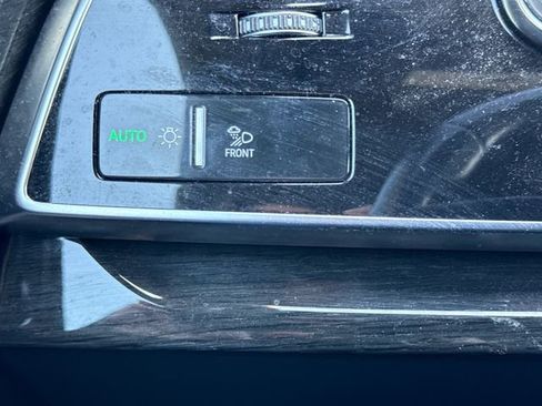 Used 2019 Audi Q8 Prestige AWD/4WD image 33