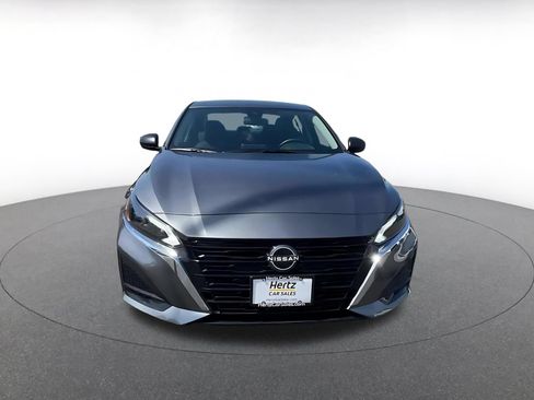 Used 2025 Nissan Altima 2.5 SV FWD image 4
