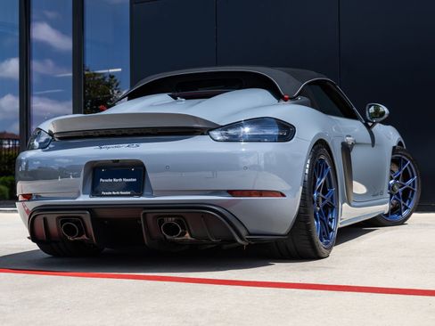 Certified 2025 Porsche 718 Boxster Spyder RS RWD image 11