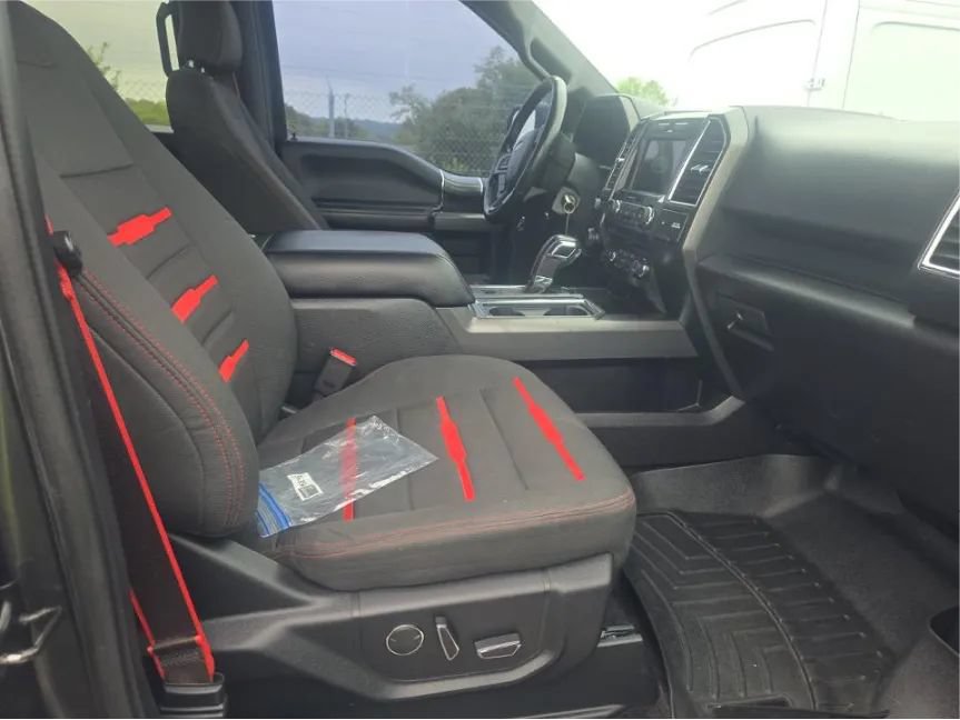 Used 2016 Ford F150 XLT w/ Equipment Group 302A Luxury AWD/4WD image 7