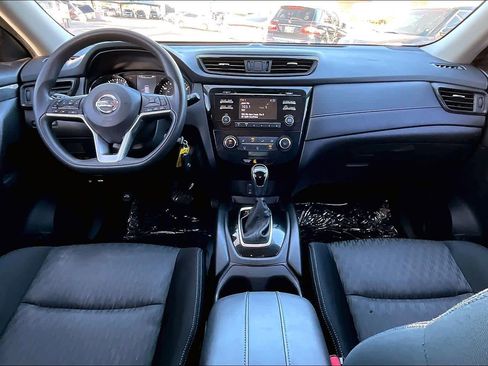 Used 2017 Nissan Rogue S image 13