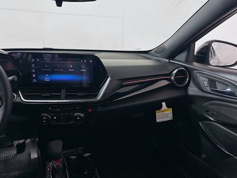 New 2026 Chevrolet Trax RS w/ Sunroof Package image 24