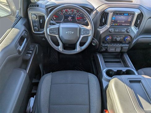 Used 2020 Chevrolet Silverado 1500 RST image 16