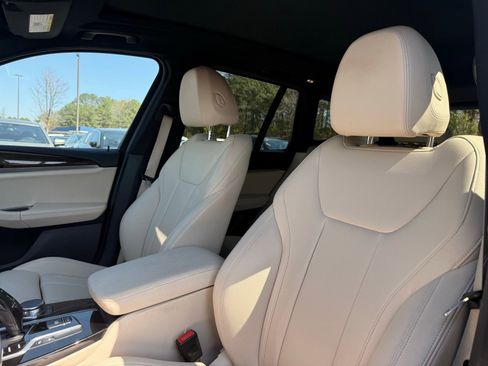 Used 2019 BMW X3 xDrive30i w/ Premium Package image 16