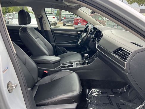 Used 2019 Volkswagen Jetta SEL FWD image 17