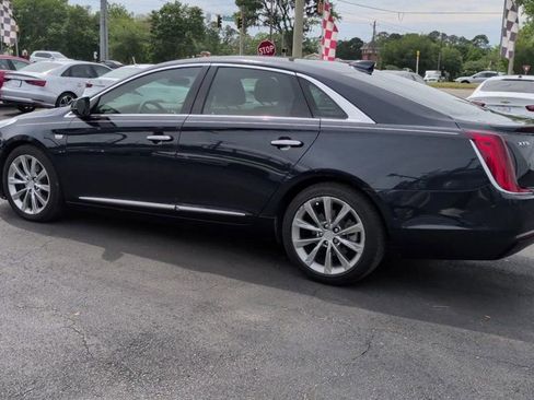 Used 2019 Cadillac XTS FWD image 6