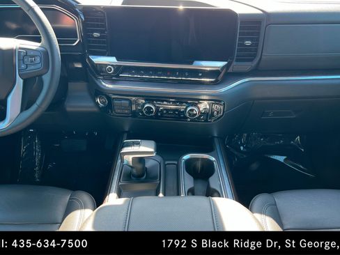 Used 2024 GMC Sierra 1500 SLT w/ SLT Premium Plus Package AWD/4WD image 13