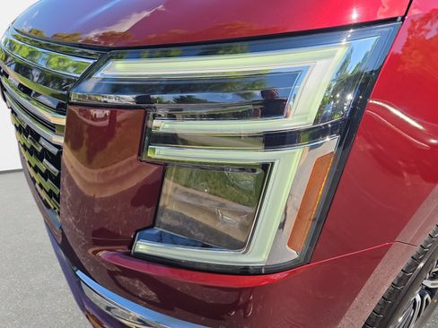 New 2026 Nissan Armada SL w/ Captain's Chari Seat Package AWD/4WD image 29
