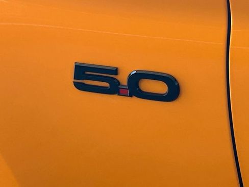 Used 2018 Ford Mustang GT RWD image 10