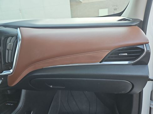 Certified 2019 Chevrolet Traverse High Country w/ LPO, Floor Liner Package AWD/4WD image 32