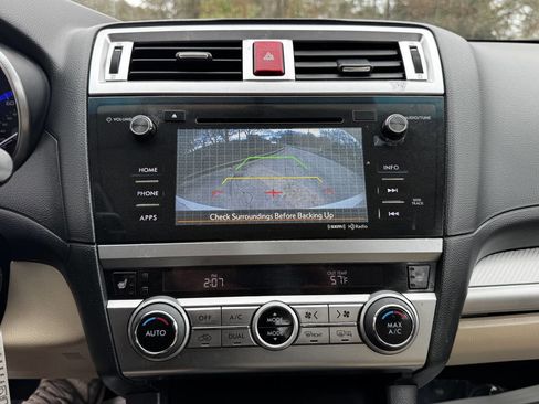 Used 2016 Subaru Legacy 2.5i Premium image 18