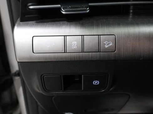 Used 2024 Hyundai Kona SEL image 31